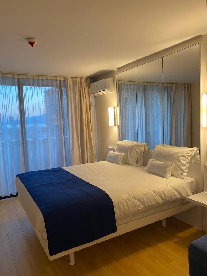 Orbi City Luxury Studio Harbour And Sea View Batumi Exterior photo